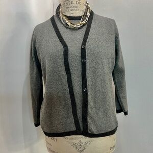 Grace Knitwear Women's Gray 85% Silk/15% Cashmere knitted Size M set of 2 tops